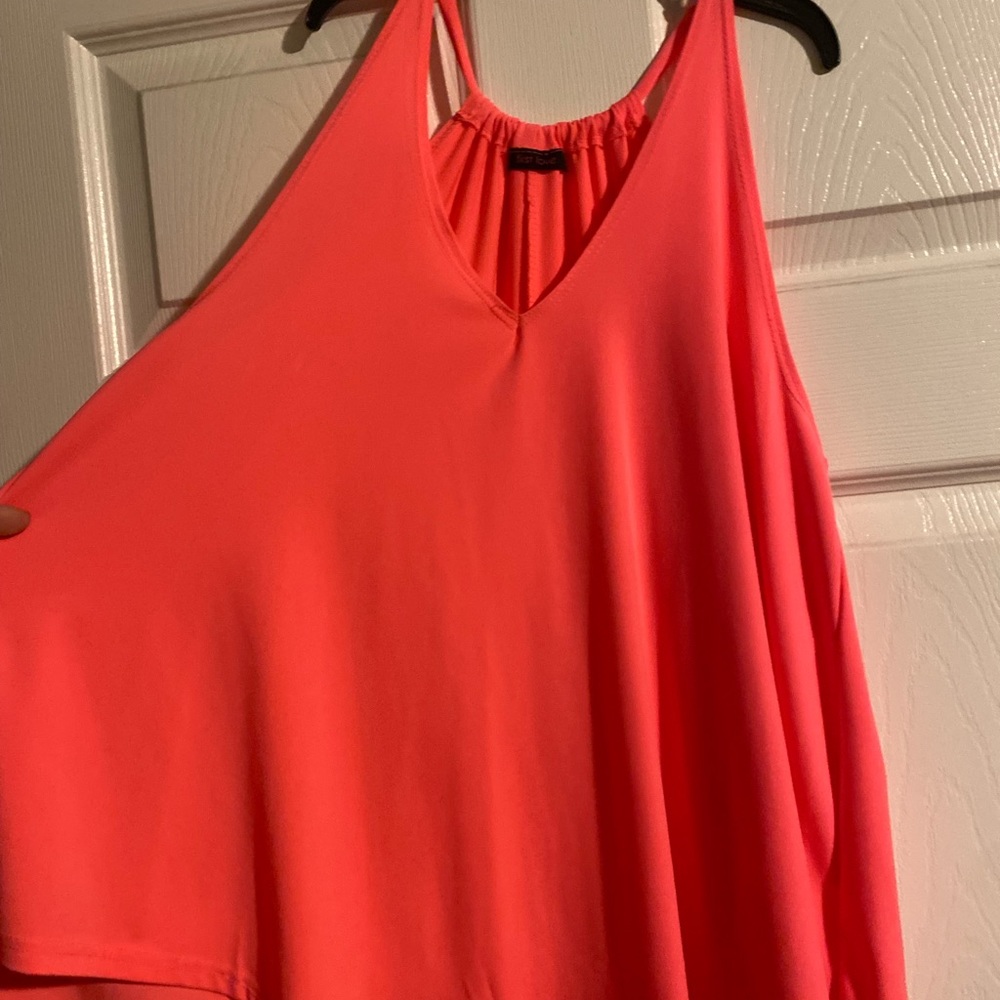 Pink tank top